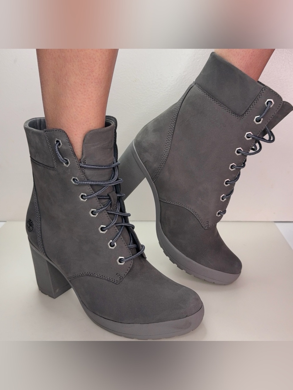 Timberland Women's Camdale Charcoal Lace-Up Block Heel Boots